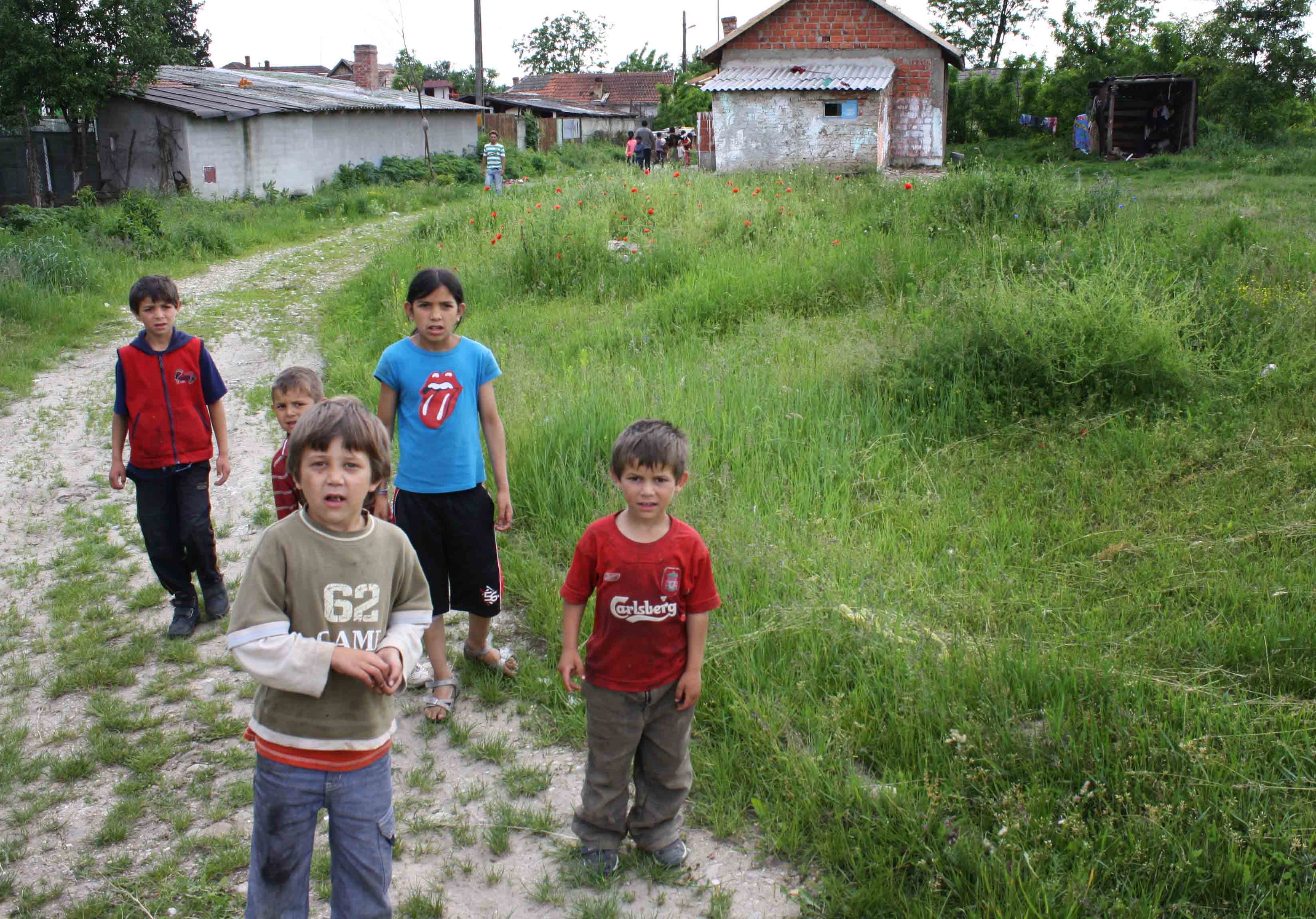 Budějovická charita pomáhá rumunským rodinám na hranici chudoby  