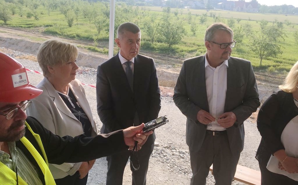 Andrej Babiš se členy vlády navštívil také stavbu dálnice D3