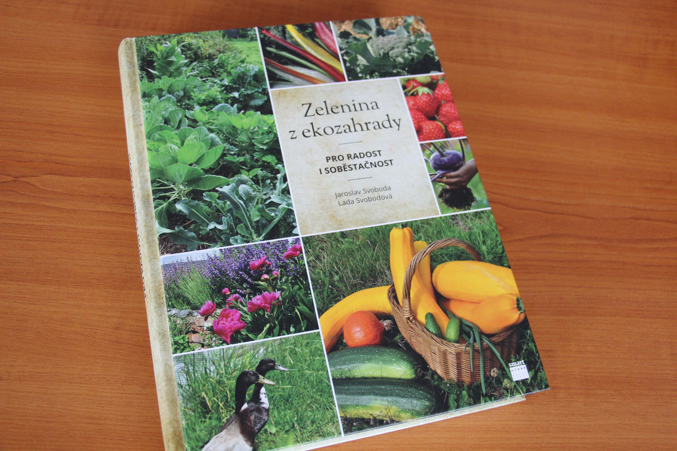 Kniha Zelenina z ekozahrady