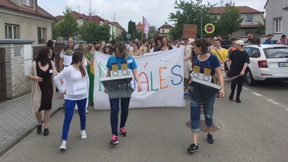 Studenti všech místních středních škol se připojili k oslavě Majáles v Třeboni