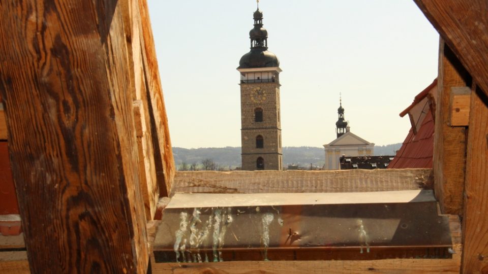 Výhled z půdy kostela Obětování Panny Marie v Českých Budějovicích