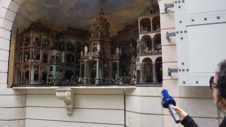 Salzburský zámek Hellbrunn láká. Největší atrakcí je divadlo se 141 pohyblivými figurkami a varhany na vodní pohon