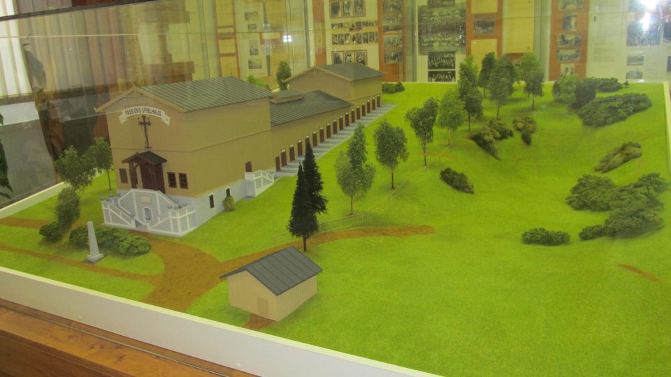 V hořickém Muzeu Pašijových her si můžete prohlédnout model původního divadla