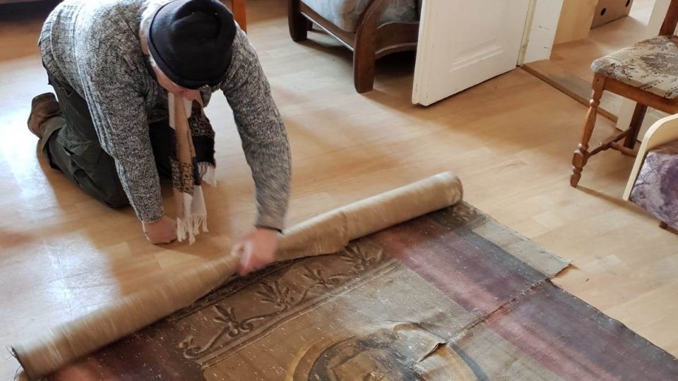 Plátna z předscény zachránil režisér Jan Hanzal