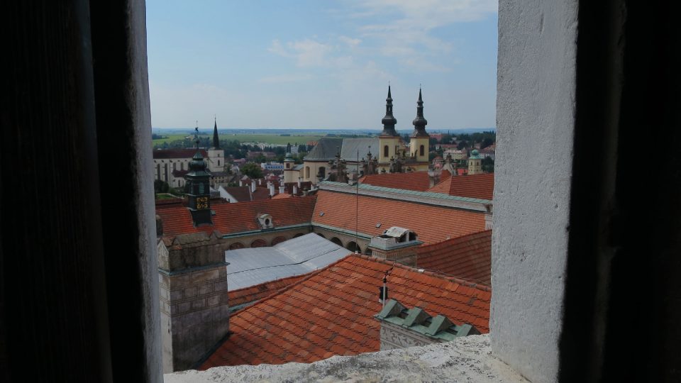 Výhled z okna zámecké věže v Litomyšli