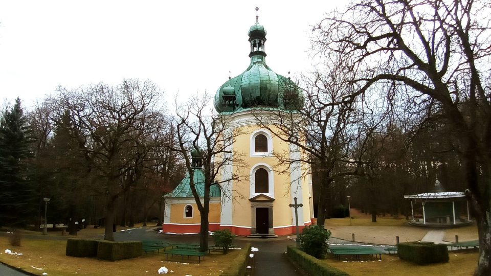 Kostel v Lomci