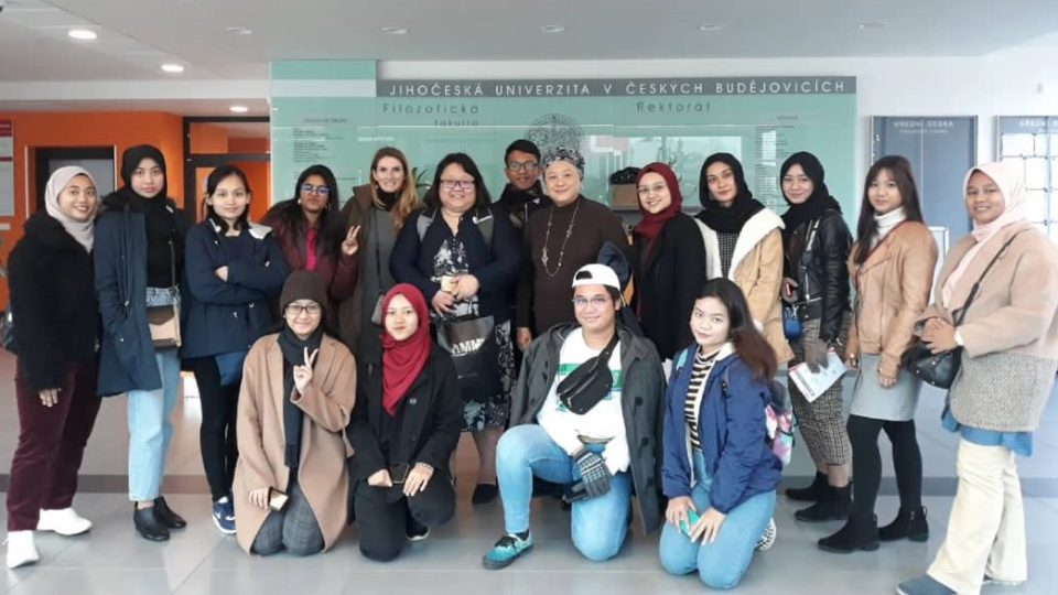 Studenti Multimedia University v Cyberjaya v Malajsii navštívili Jihočeskou univerzitu. Je to začátek spolupráce mezi školami