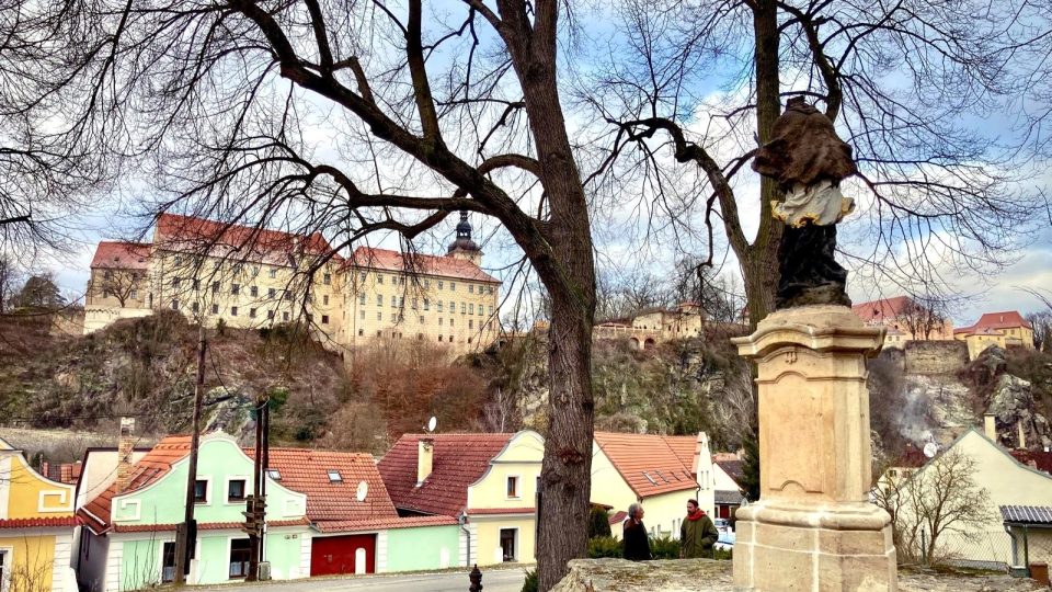 Socha svatého Jana Nepomuckého od barokního sochaře Matyáše Bernarda Brauna v Zářečí v Bechyni