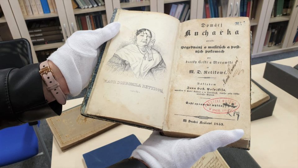 Muzeum Jindřichohradecka připravuje výstavu starých kuchařských knih