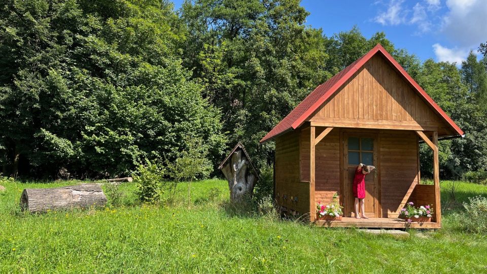 Apidomek, ve kterém se o relax starají včely