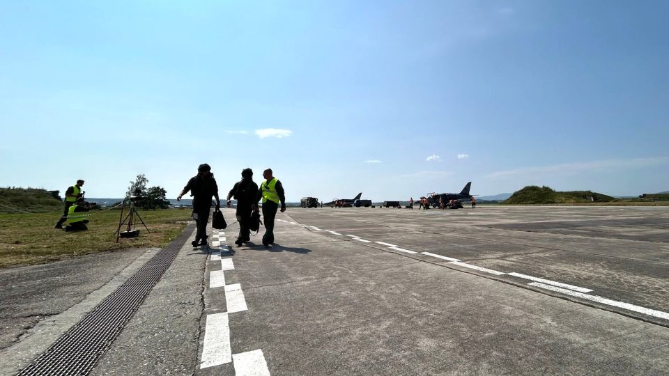 Armádní letouny L-159 na letišti v Plané u Českých Budějovic