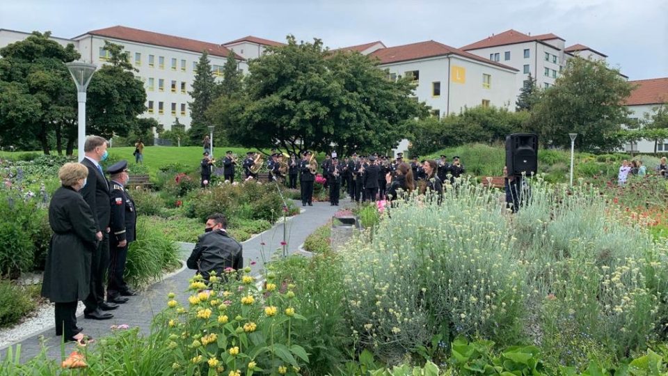 Koncert Hudby Hradní stráže a Policie České republiky v areálu českobudějovické nemocnice