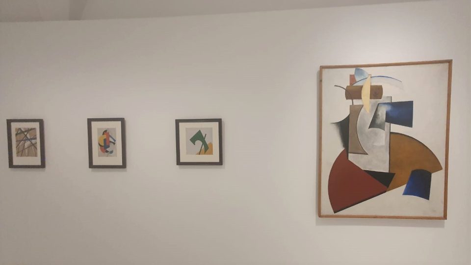 Výstava Malevič a ruská avantgarda v Alšově jihočeské galerii v Hluboké nad Vltavou