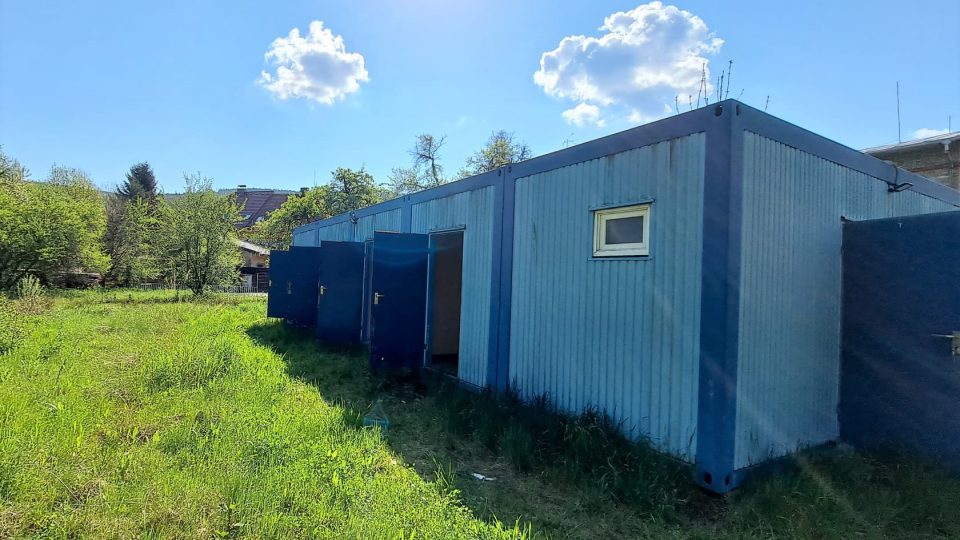 Stavební buňky přebuduje prachatická radnice na bydlení pro uprchlíky z Ukrajiny