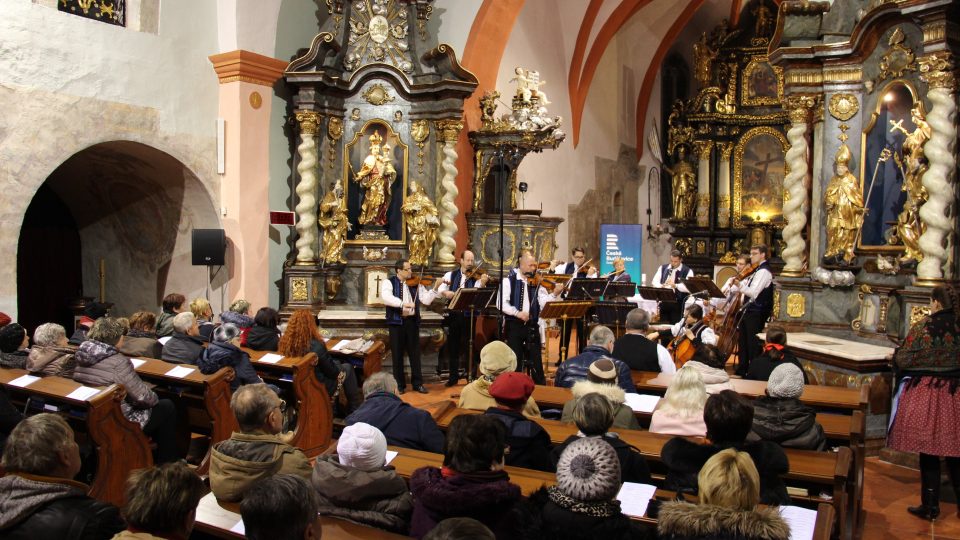BROLN při adventním koncertu v kostele ve Veselí nad Lužnicí