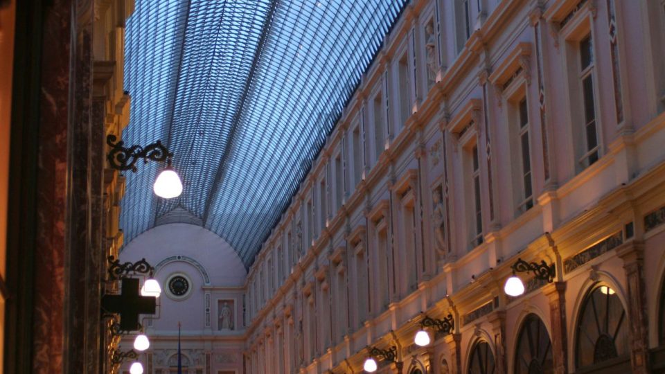 Galerie Royales Saint-Hubert - první zastřešená nákupní pasáž v Evropě