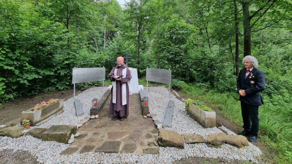 Na místě zaniklé obce Košťálkov na Jindřichohradecku obnovili památník připomínající padlé z první světové války
