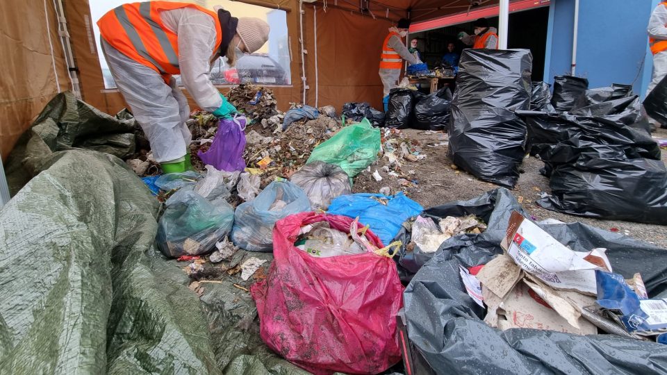 Směsný komunální odpad z domácností ve Studené na Jindřichohradecku analyzovali odborníci na třídění