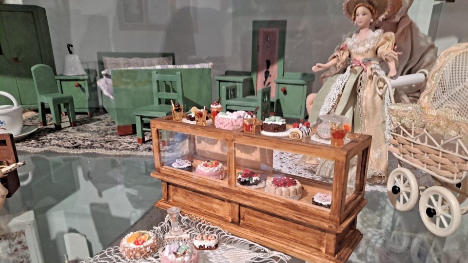 Výstava Kde bydlí panenky v Prachatickém muzeu