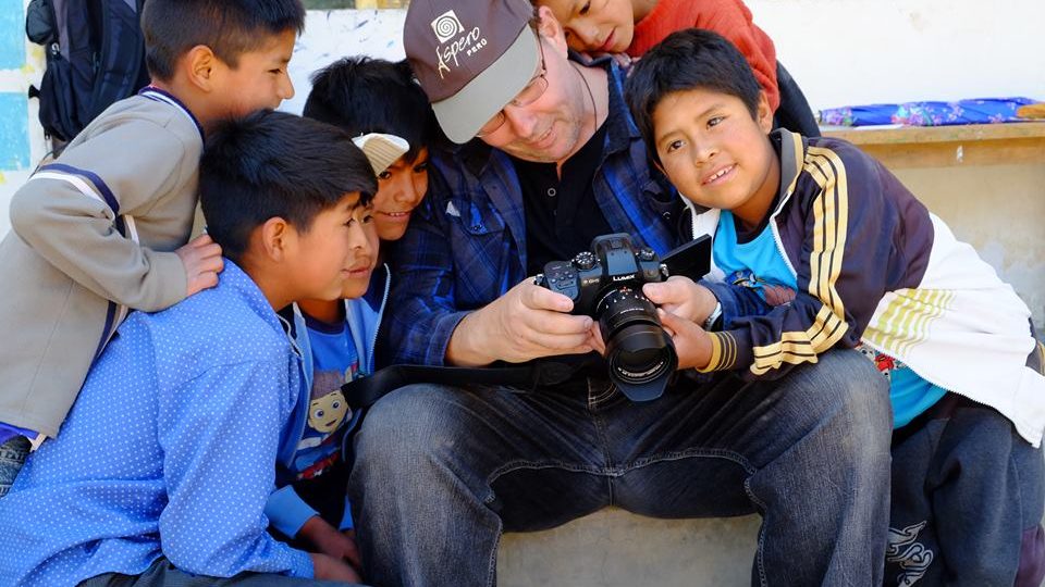 Zejména chlapce v Peru zaujal fotoaparát