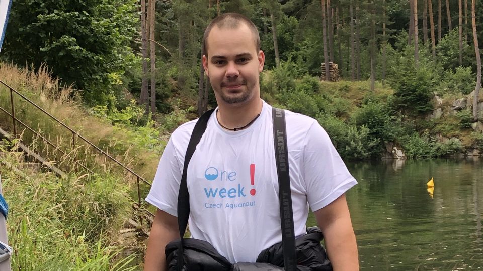 Potápěč Václav Gabriel po překonání rekordu v pobytu pod vodní hladinou