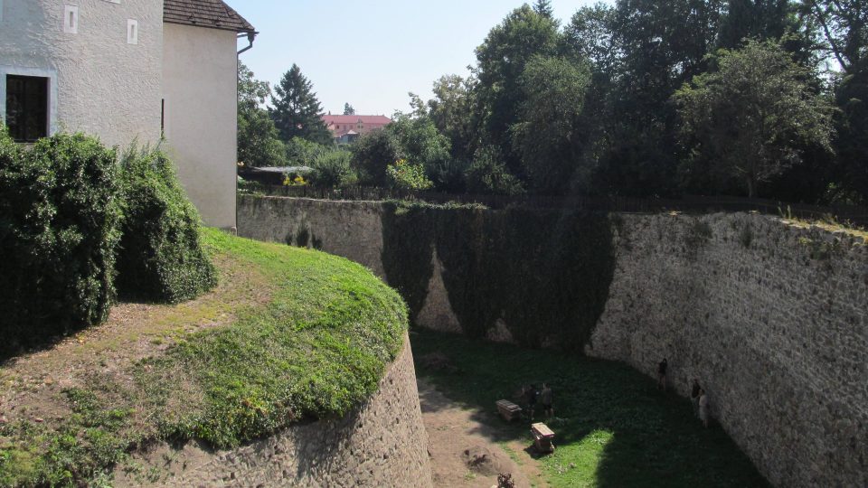 Hradní příkop v Nových Hradech