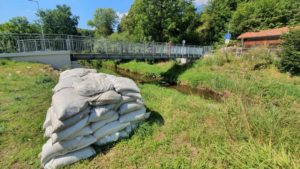 Ani 20 let po ničivých povodních není Český Krumlov plně chráněný proti velké vodě, na Polečnici stále chybí protipovodňové úpravy