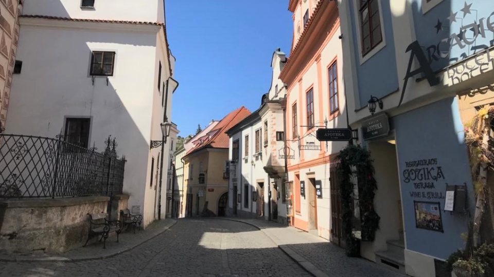 Český Krumlov je kvůli pandemii koronaviru bez turistů. Nabízí to úplně jiný pohled na známá místa