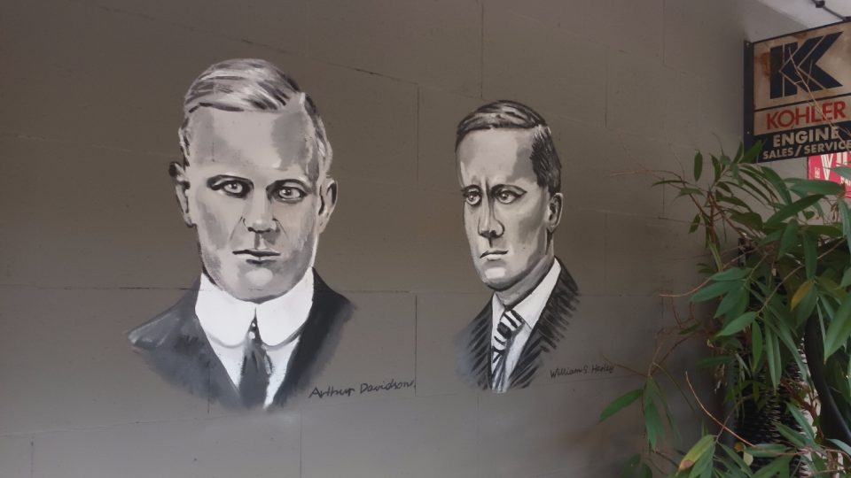 V muzeu jsou k vidění i portréty zakladatelů světově proslulé značky | foto: Silvie Pospíšilová, Český rozhlas V muzeu jsou k vidění i portréty zakladatelů světově proslulé značky