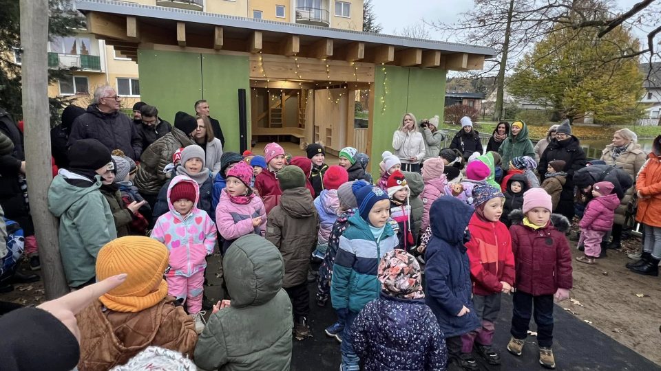 Slavnostní otevření venkovní učebny v Mateřské škole Pohádka v Plané nad Lužnicí