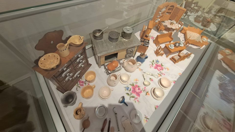 Výstava Kde bydlí panenky v Prachatickém muzeu