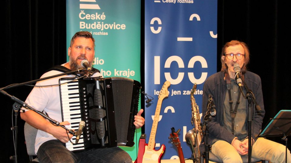 Mirek Kemel Trio a Vladimír Javorský ve studiovém sále Českého rozhlasu České Budějovice