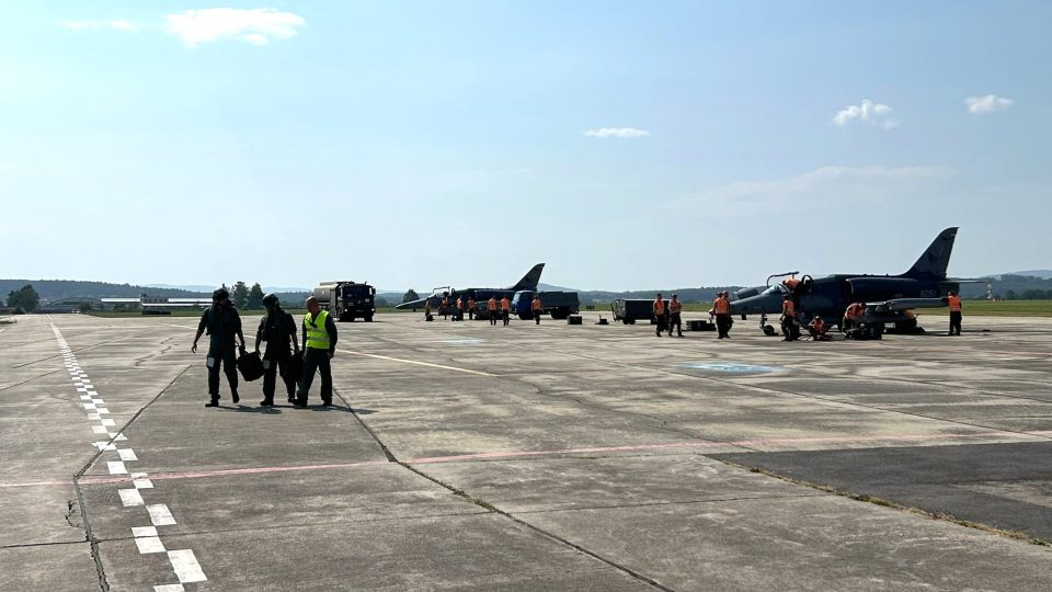 Armádní letouny L-159 na letišti v Plané u Českých Budějovic