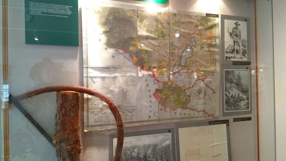 Expozice věnovaná Josefu Rosenauerovi, projektantovi Schwarzenberského plavebního kanálu a lesnímu hospodářství Šumavy