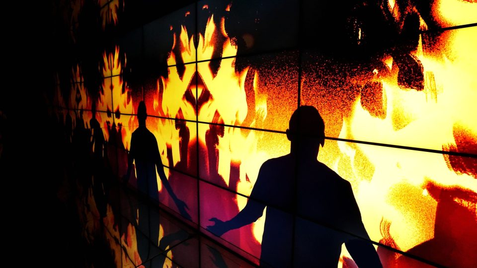 Jeden historik a desítky kreativců se podíleli na přípravě multimediální expozice Praha hoří