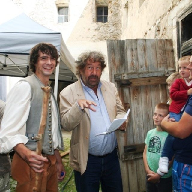 Zdeněk Troška natáčel na tvrzi v Drslavicích záběry do pohádky Čertoviny | foto: Václav Malina,  Český rozhlas