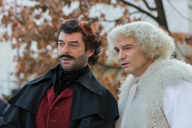 Jiří Dvořák  (vlevo) a Ivan Trojan v pohádce Anděl Páně 2 | foto:  Česká televize,  Marlene Film Production