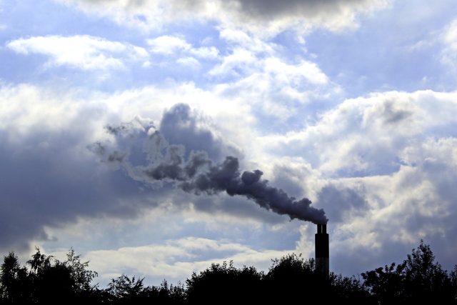 Komín,  kouř,  znečištění ovzduší | foto: Fotobanka Pixabay