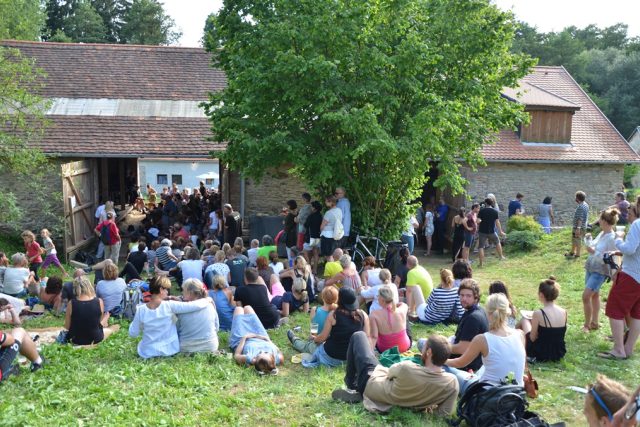 Koncerty Slavonice Festu se konají ve stodole v Maříži | foto: Miroslav Duschek,  Český rozhlas