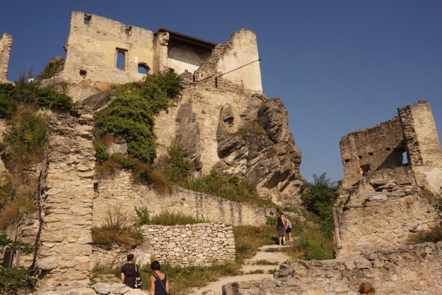 Zřícenina hradu Dürnstein v oblasti Wachau v Dolním Rakousku | foto: Mária Pfeiferová