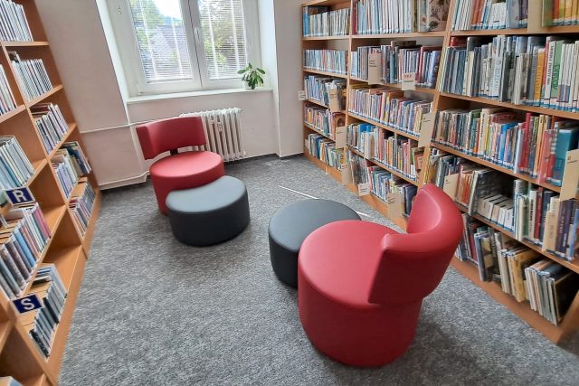 Dětské oddělení knihovny ve Vimperku se přestěhovalo do nových prostor | foto: Kristýna Barchini,  Český rozhlas