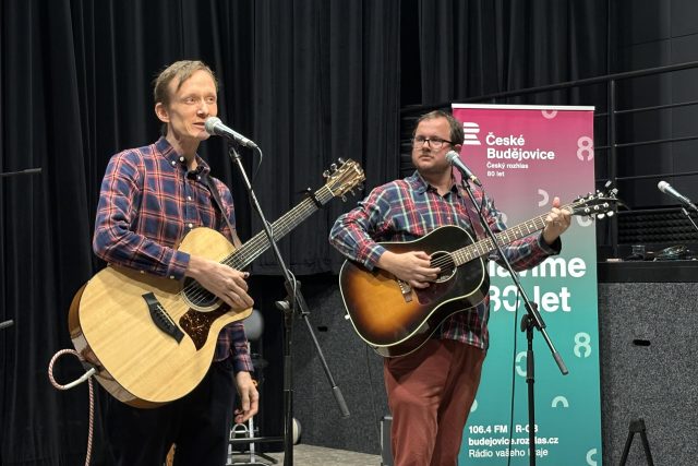  	Duo Vesla ve studiovém sále Českého rozhlasu České Budějovice | foto: Marek Mühlstein,  Český rozhlas