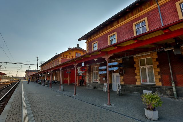 Vlakové nádraží Veselí nad Lužnicí,  železnice,  doprava,  cestování,  historické nádraží | foto: David Peltán,  MAFRA / Profimedia