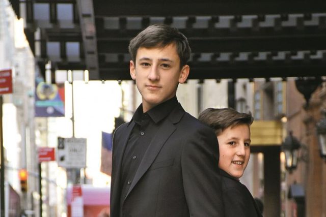 Absolutními vítězi 52. ročníku rozhlasové soutěže Concertino Praga se stali bratři Bence a Márton Bubregovi z Rakouska. Mladí talentovaní muzikanti mají za sebou debut v newyorské Carnegie Hall ve či vídeňském Konzerthausu.  | foto: Attila Bubreg
