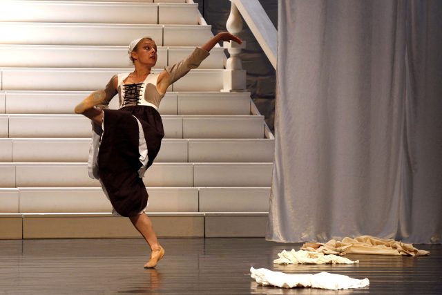 Naďa Kabelová v inscenaci Romeo a Julie v Jihočeském divadle | foto: Petr Zikmund,  Jihočeské divadlo
