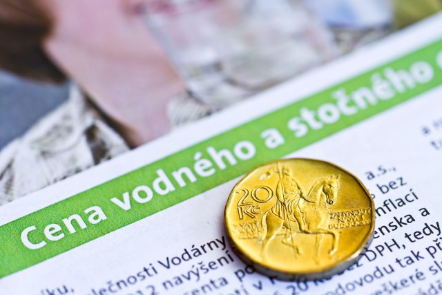 Obyvatelé Českých Budějovic platí zhruba 73 korun za metr krychlový vody | foto: Fotobanka Profimedia