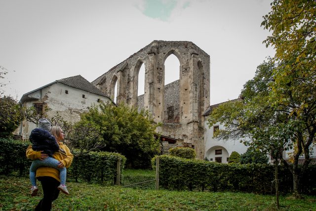 Nedostavěný klášterní kostel v Kuklově | foto: Petr Lundák,  MAFRA / Profimedia