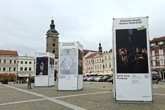 Pozvánka na novou sezónu Jihočeského divadla v Českých Budějovicích | foto: Andrea Poláková,  Český rozhlas