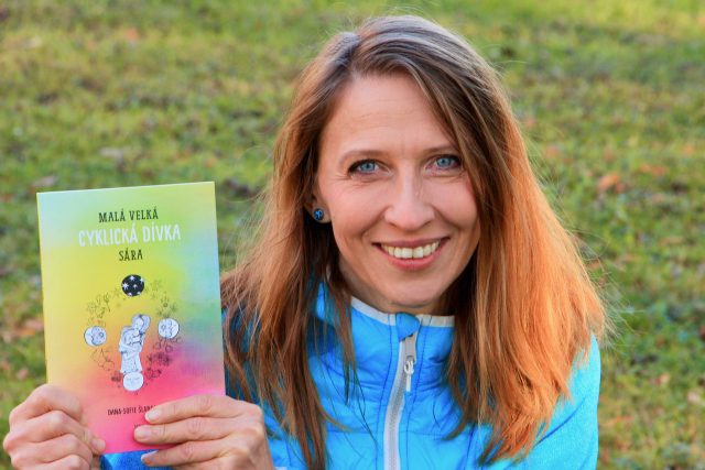 Kniha o cyklické dívce Sáře otevírá dveře do dospívání | foto: Mirka Nezvalová,  Český rozhlas