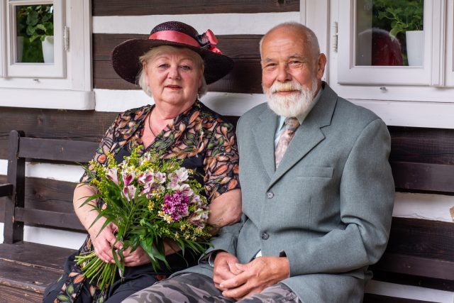  Nachytal se na krásné nohy, směje se Zdeňka. Jiří ví své i po 50 letech